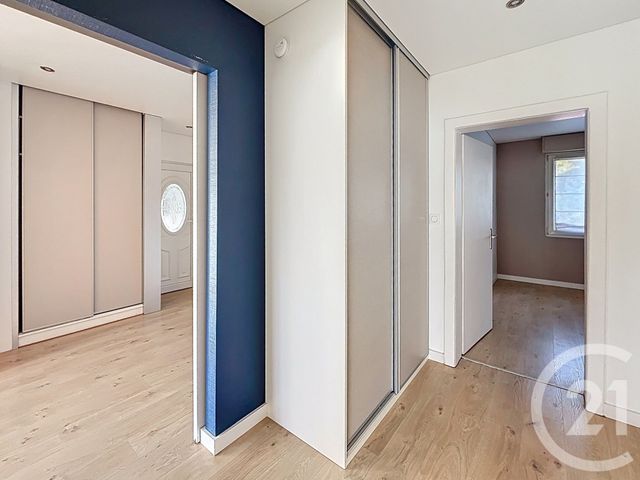 Appartement F4 à vendre - 4 pièces - 101 m2 - St Julien Les Metz - 57 - LORRAINE