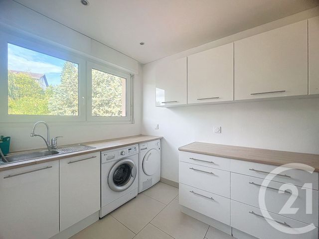 Appartement F4 à vendre - 4 pièces - 101 m2 - St Julien Les Metz - 57 - LORRAINE