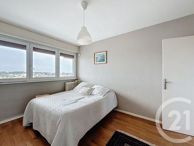 Afficher la photo en grand Appartement F4 à vendre - 4 pièces - 72 m2 - Metz - 57 - LORRAINE