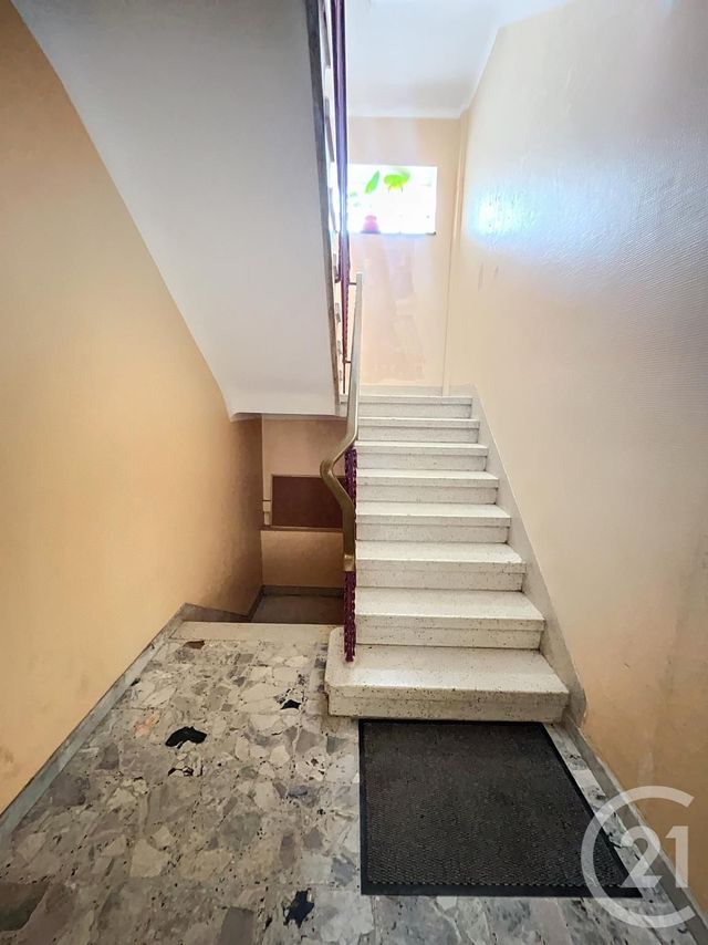 Afficher la photo en grand Appartement F4 à vendre - 4 pièces - 89,74 m2 - Marly - 57 - LORRAINE