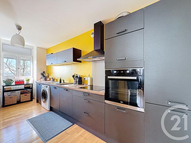 Appartement F4 à vendre - 5 pièces - 97,87 m2 - St Julien Les Metz - 57 - LORRAINE