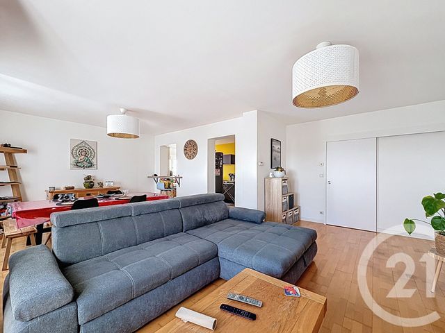 Appartement F4 à vendre - 5 pièces - 97,87 m2 - St Julien Les Metz - 57 - LORRAINE