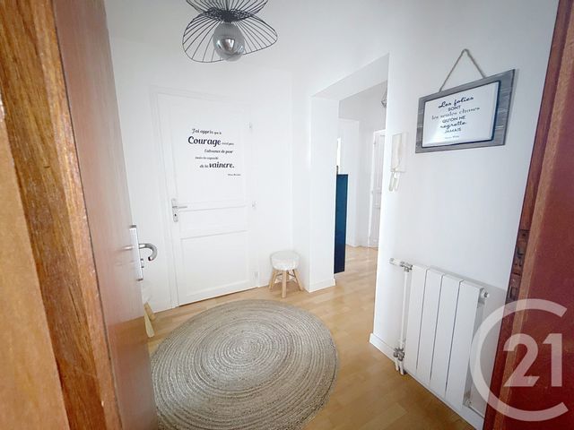 Appartement F4 à vendre - 5 pièces - 97,87 m2 - St Julien Les Metz - 57 - LORRAINE