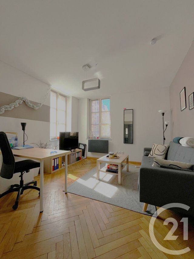 Appartement à louer - 2 pièces - 31 m2 - Metz - 57 - LORRAINE