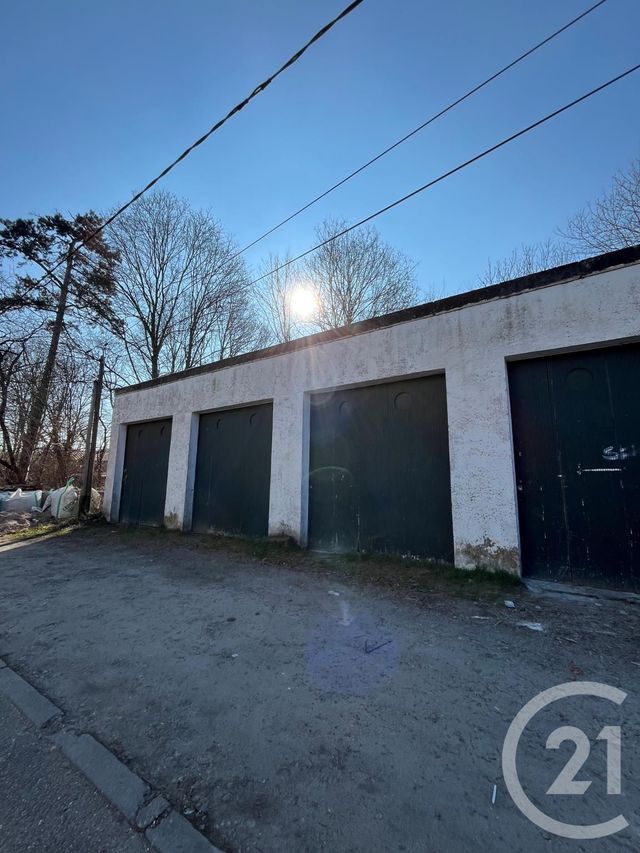 Parking à louer - 20 m2 - St Julien Les Metz - 57 - LORRAINE