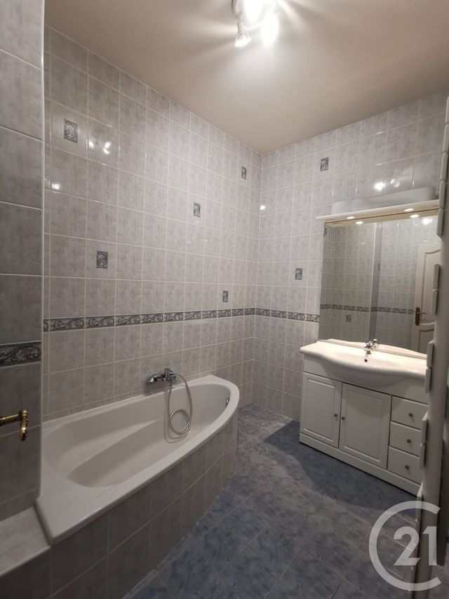 Appartement F3 &agrave; louer - 3 pi&egrave;ces - 74,68 m2 - Metz - 57 - LORRAINE