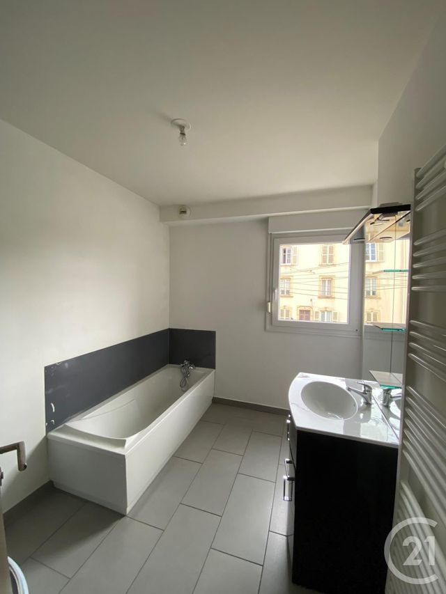 Appartement F3 à louer - 2 pièces - 55,56 m2 - Thionville - 57 - LORRAINE