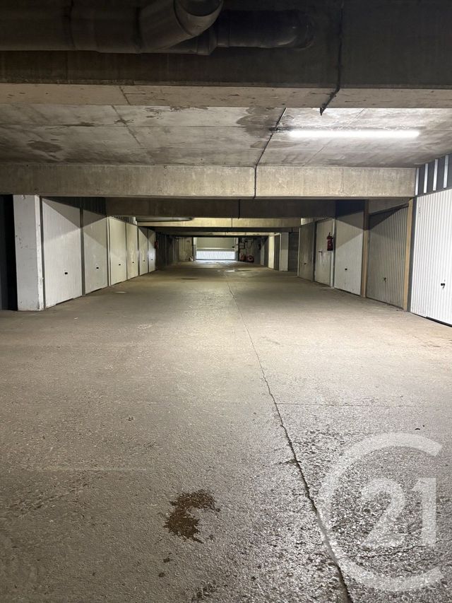 Parking &agrave; louer - 15 m2 - Thionville - 57 - LORRAINE