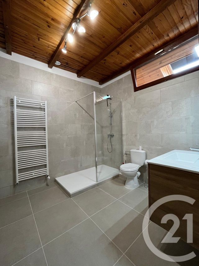Appartement F4 à louer - 4 pièces - 108 m2 - St Julien Les Metz - 57 - LORRAINE