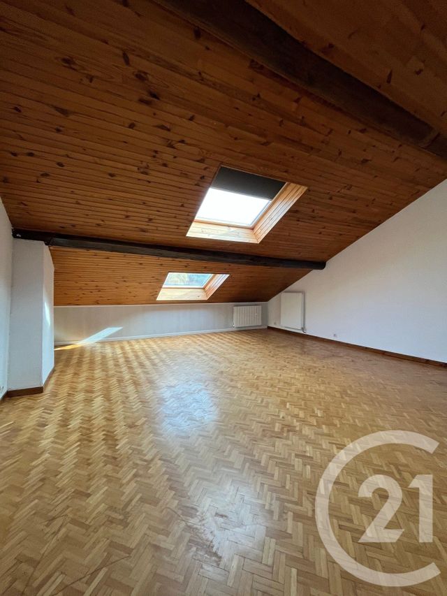 Appartement F4 à louer - 4 pièces - 108 m2 - St Julien Les Metz - 57 - LORRAINE