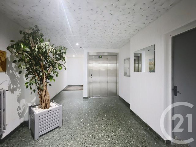 Afficher la photo en grand Appartement F2 à vendre - 2 pièces - 46,97 m2 - Metz - 57 - LORRAINE