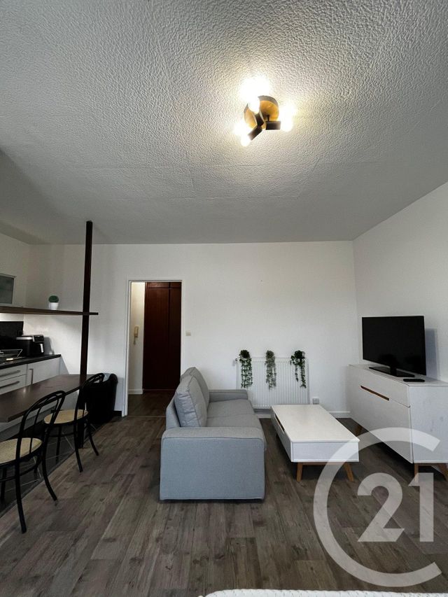Afficher la photo en grand Appartement F1 à louer - 1 pièce - 28,75 m2 - Metz - 57 - LORRAINE