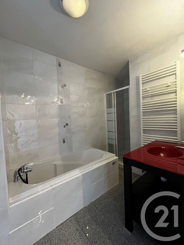 Afficher la photo en grand Appartement F2 à louer - 2 pièces - 58,87 m2 - Metz - 57 - LORRAINE