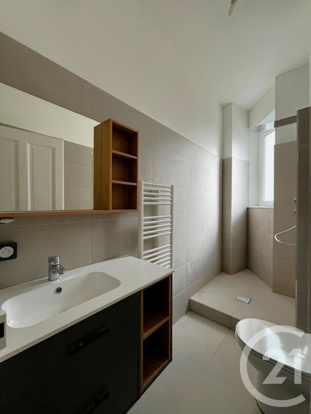 Appartement F3 à louer - 3 pièces - 71 m2 - Montigny Les Metz - 57 - LORRAINE