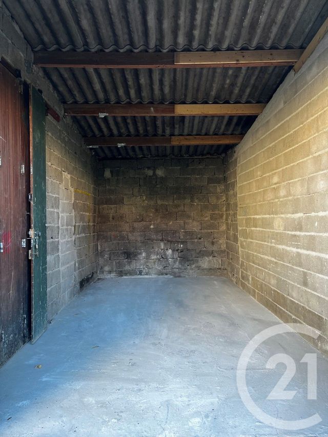 Parking &agrave; louer - 20 m2 - St Julien Les Metz - 57 - LORRAINE