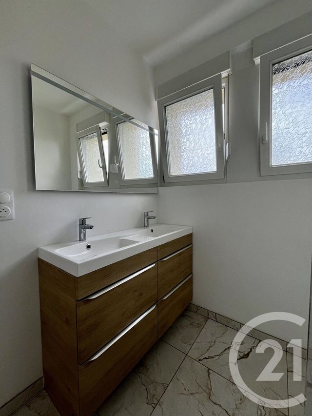 Appartement F4 à louer - 4 pièces - 77,66 m2 - St Julien Les Metz - 57 - LORRAINE