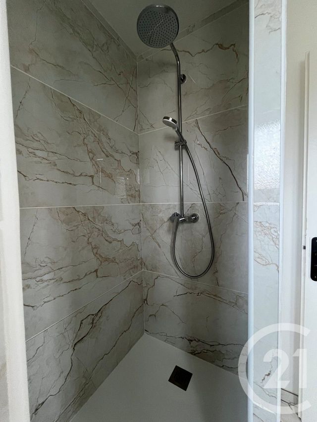 Appartement F4 à louer - 4 pièces - 77,66 m2 - St Julien Les Metz - 57 - LORRAINE