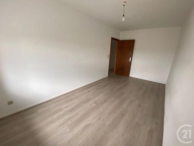 Appartement F3 à louer - 3 pièces - 65,59 m2 - Ste Marie Aux Chenes - 57 - LORRAINE