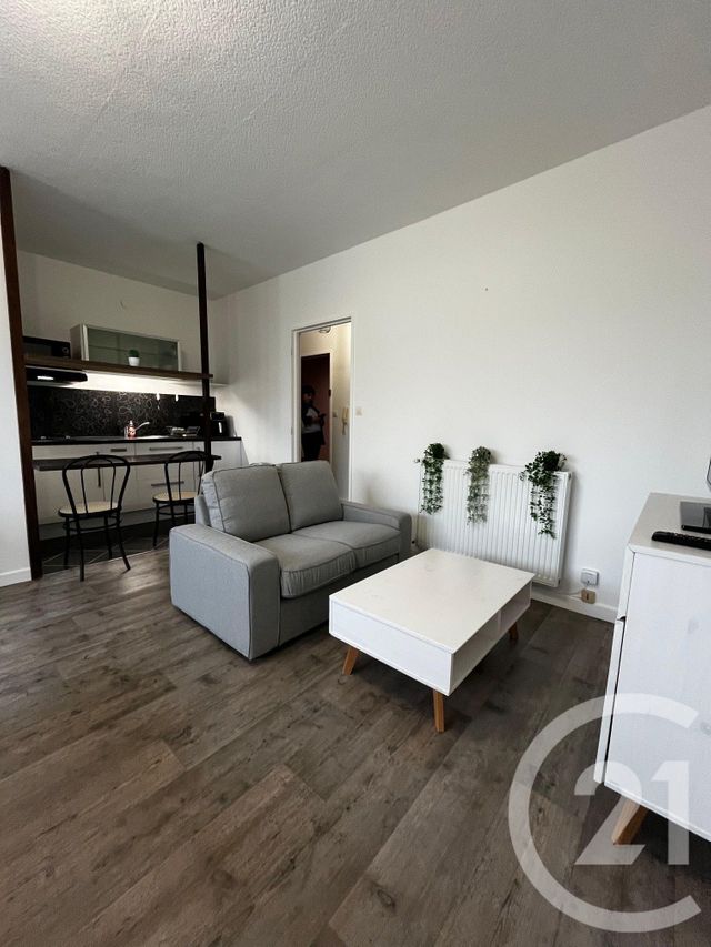 Appartement F1 &agrave; louer - 1 pi&egrave;ce - 28,75 m2 - Metz - 57 - LORRAINE