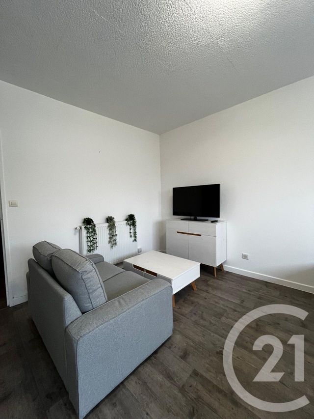 Appartement F1 &agrave; louer - 1 pi&egrave;ce - 28,75 m2 - Metz - 57 - LORRAINE