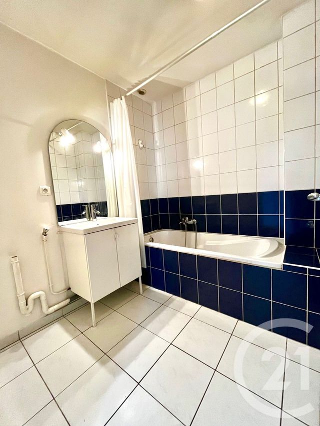 Appartement F3 &agrave; louer - 3 pi&egrave;ces - 63,13 m2 - Joeuf - 54 - LORRAINE