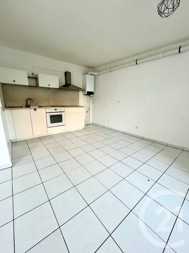 Appartement F3 &agrave; louer - 3 pi&egrave;ces - 63,13 m2 - Joeuf - 54 - LORRAINE