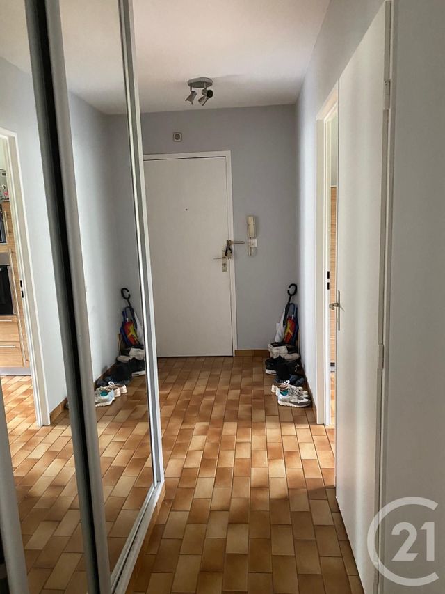 Appartement F4 &agrave; louer - 4 pi&egrave;ces - 84,22 m2 - Metz - 57 - LORRAINE