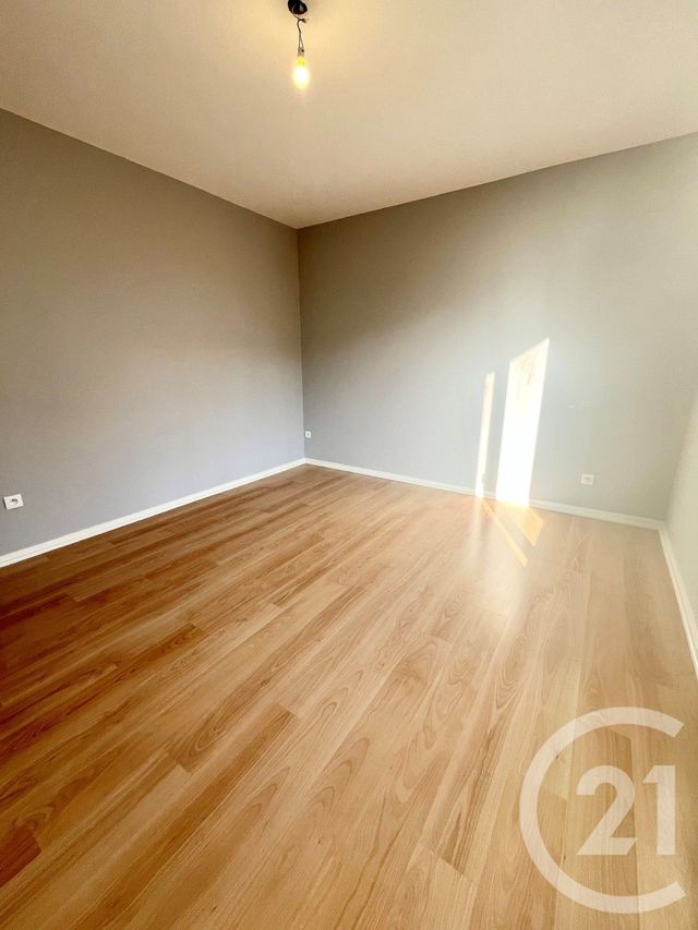 Appartement F4 &agrave; louer - 4 pi&egrave;ces - 84,22 m2 - Metz - 57 - LORRAINE