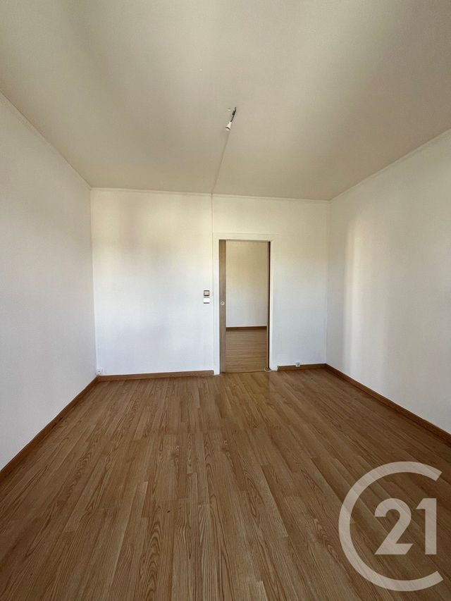 Appartement F5 &agrave; louer - 5 pi&egrave;ces - 74,72 m2 - Metz - 57 - LORRAINE