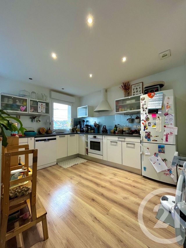 Appartement F3 &agrave; louer - 3 pi&egrave;ces - 65 m2 - Metz - 57 - LORRAINE