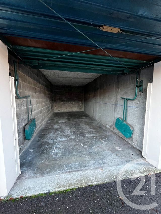 Parking &agrave; louer - 16 m2 - Montigny Les Metz - 57 - LORRAINE