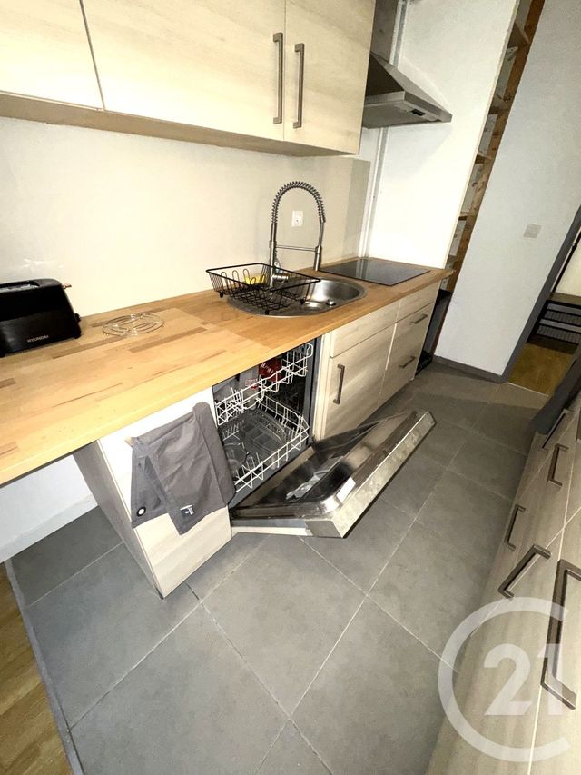 Appartement F5 &agrave; louer - 5 pi&egrave;ces - 97,79 m2 - Metz - 57 - LORRAINE