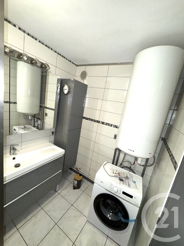 Appartement F5 &agrave; louer - 5 pi&egrave;ces - 97,79 m2 - Metz - 57 - LORRAINE