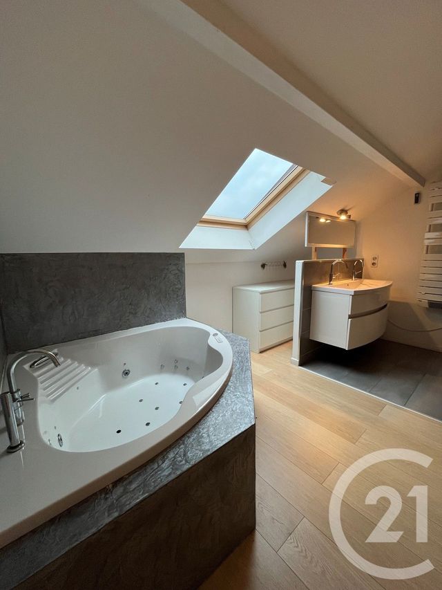 Maison &agrave; louer - 6 pi&egrave;ces - 153 m2 - Vantoux - 57 - LORRAINE