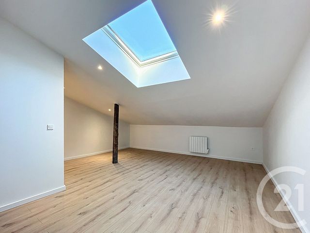 Appartement F3 &agrave; louer - 3 pi&egrave;ces - 51,70 m2 - Courcelles Chaussy - 57 - LORRAINE