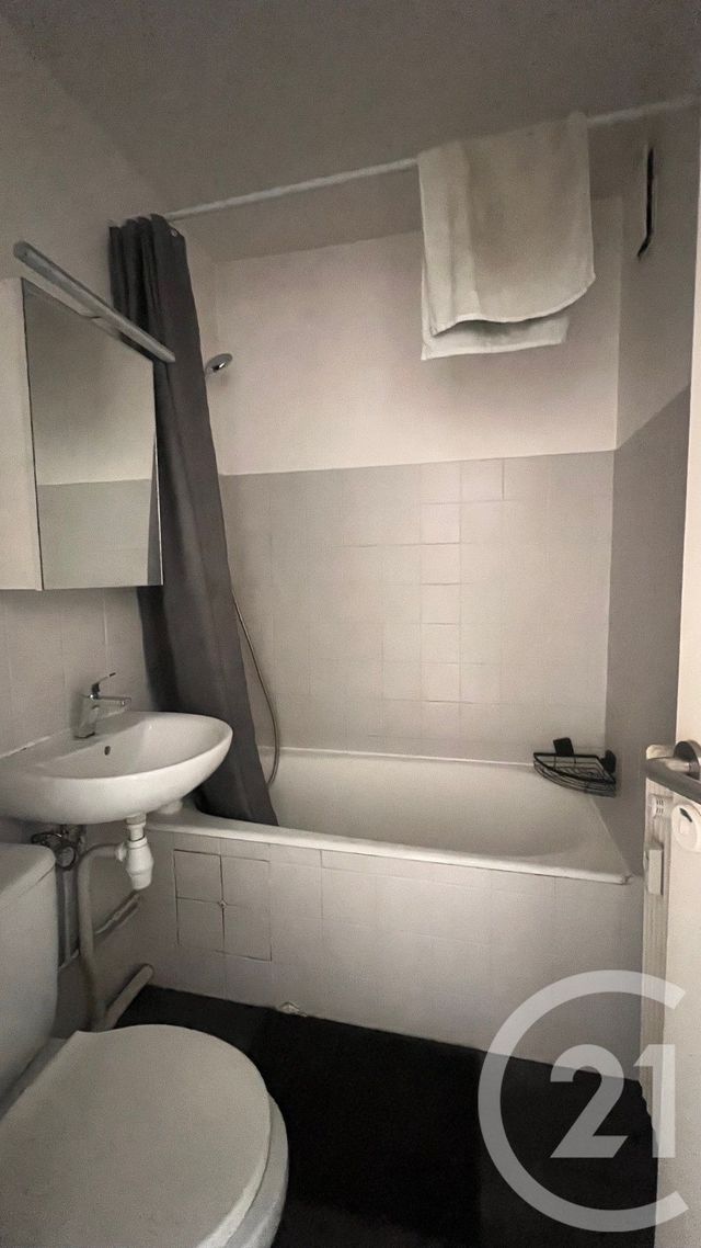 Appartement F1 &agrave; louer - 1 pi&egrave;ce - 22,96 m2 - Metz - 57 - LORRAINE