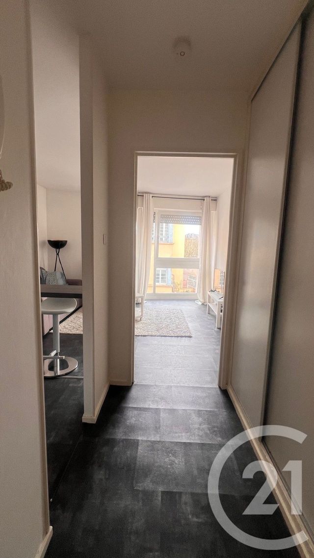 Appartement F1 &agrave; louer - 1 pi&egrave;ce - 22,96 m2 - Metz - 57 - LORRAINE