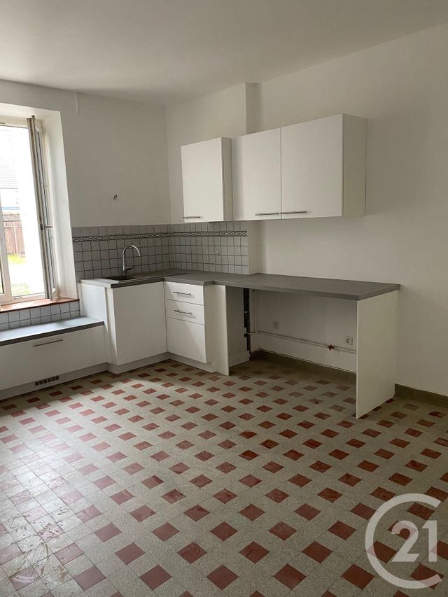 Appartement F3 &agrave; louer - 3 pi&egrave;ces - 79,30 m2 - Joeuf - 54 - LORRAINE