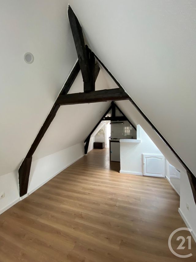 Appartement F1 &agrave; louer - 1 pi&egrave;ce - 23,27 m2 - Metz - 57 - LORRAINE