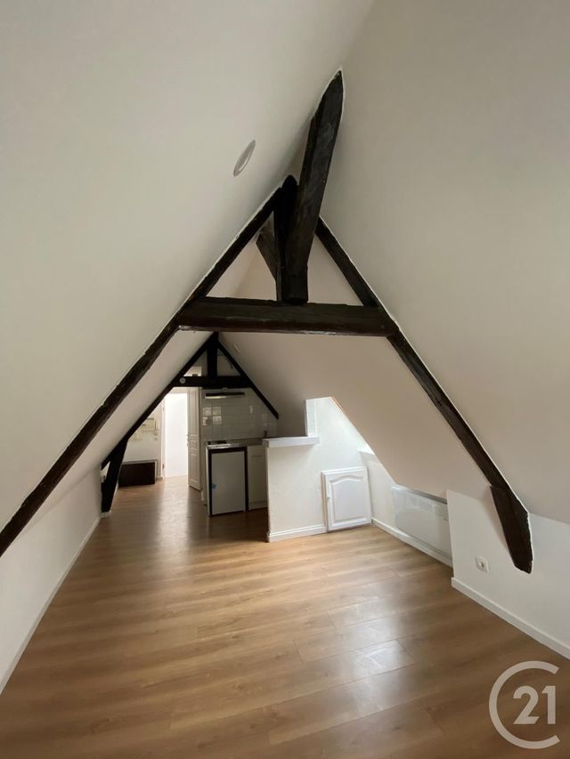 Appartement F1 &agrave; louer - 1 pi&egrave;ce - 23,27 m2 - Metz - 57 - LORRAINE