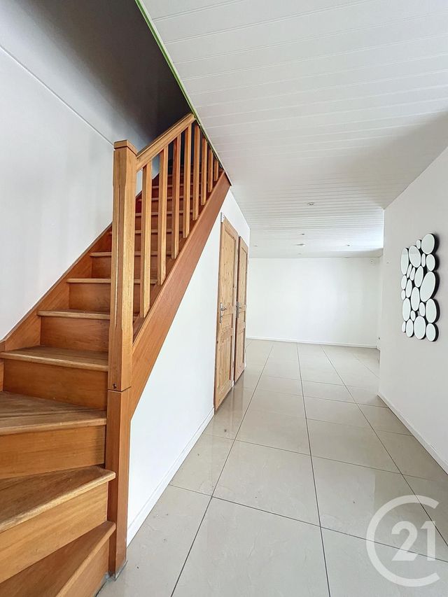 Maison à louer COURCELLES CHAUSSY