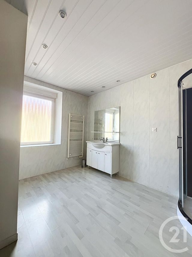 Maison &agrave; louer - 3 pi&egrave;ces - 71,63 m2 - Courcelles Chaussy - 57 - LORRAINE