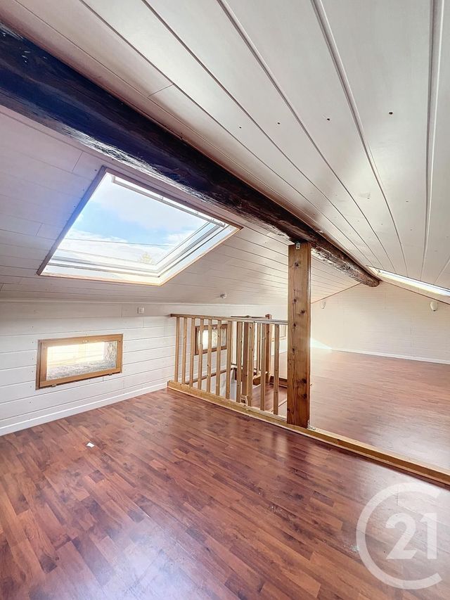 Maison &agrave; louer - 3 pi&egrave;ces - 71,63 m2 - Courcelles Chaussy - 57 - LORRAINE