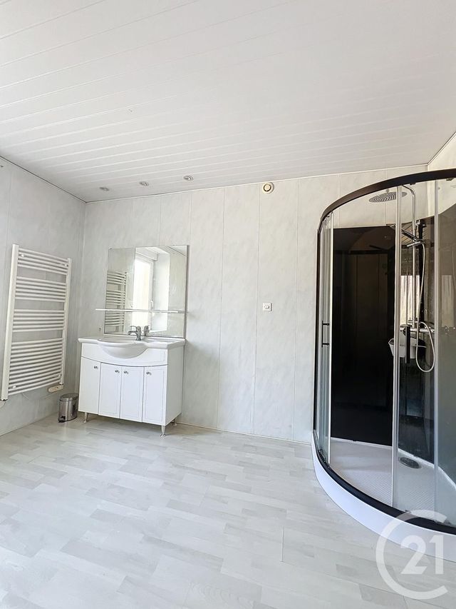 Maison &agrave; louer - 3 pi&egrave;ces - 71,63 m2 - Courcelles Chaussy - 57 - LORRAINE