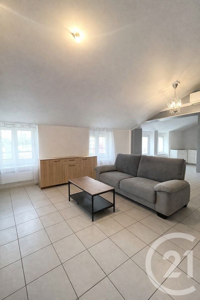 Appartement F5 à louer MANCE