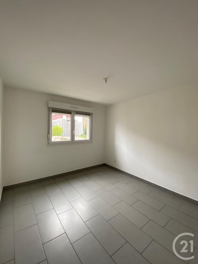 Appartement F3 &agrave; louer - 2 pi&egrave;ces - 55,56 m2 - Thionville - 57 - LORRAINE