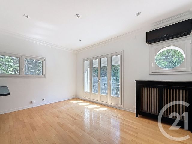 Appartement F5 &agrave; louer - 5 pi&egrave;ces - 153,16 m2 - St Julien Les Metz - 57 - LORRAINE