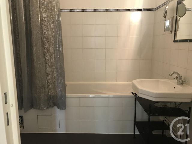 Appartement F5 &agrave; louer - 4 pi&egrave;ces - 92 m2 - Metz - 57 - LORRAINE