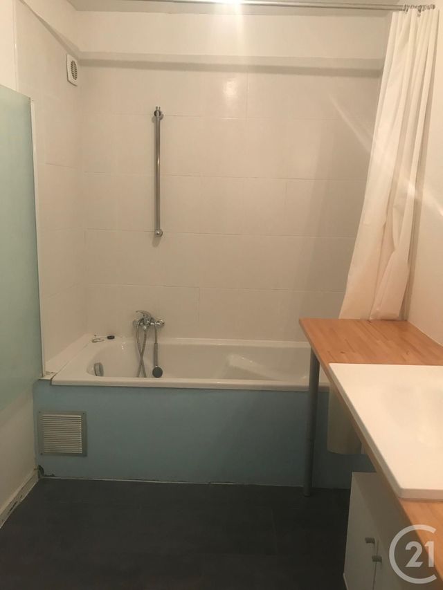 Appartement F3 &agrave; louer - 3 pi&egrave;ces - 59,91 m2 - Metz - 57 - LORRAINE