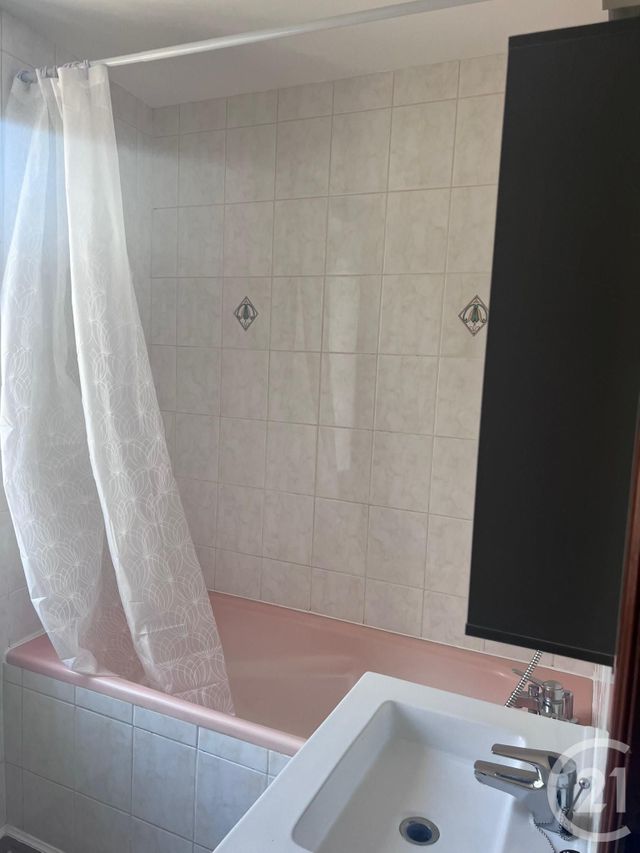 Appartement F2 &agrave; louer - 2 pi&egrave;ces - 27,60 m2 - Metz - 57 - LORRAINE